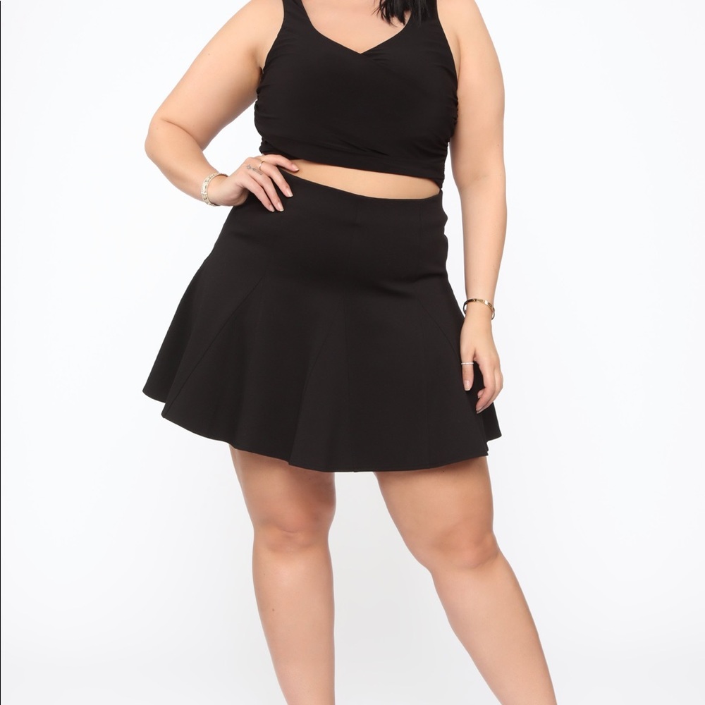 Black skirt